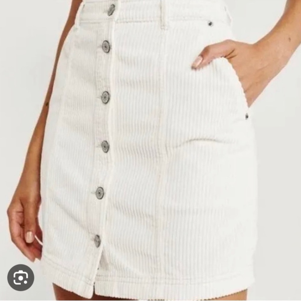 Abercrombie & Fitch Ivory Button-Front Corduroy mini Skirt size X small - Picture 2 of 10